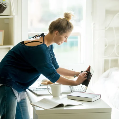 Cleaning Schedule for Working Moms